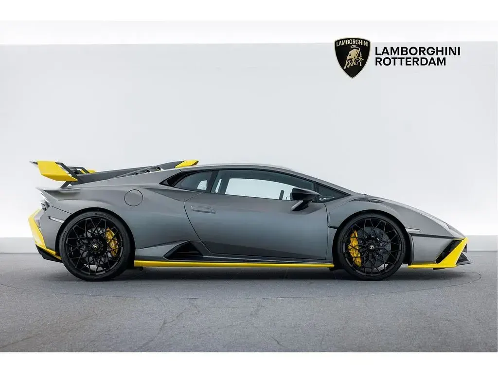 Gebraucht Lamborghini Huracán 640 PS (470 kW) 2022 Grau Cabrio