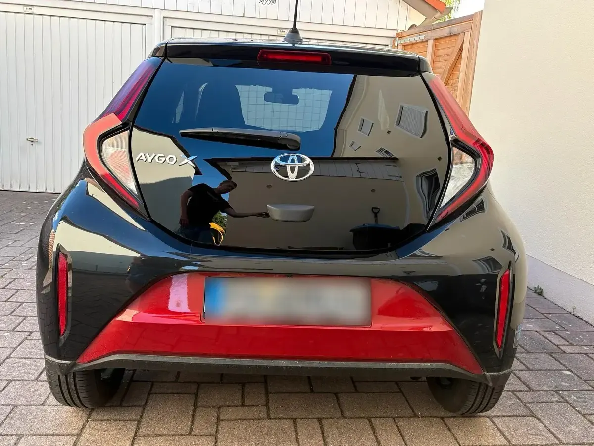 Gebraucht Toyota Aygo X Team 72 PS (52 kW) 2024 Rot SUV