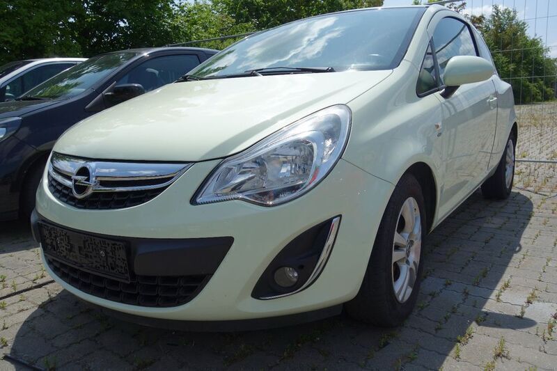 Weiß Gebraucht 2011 Opel Corsa Satellite Kleinwagen | 1.290 € (Superpreis) - Bild 1/4