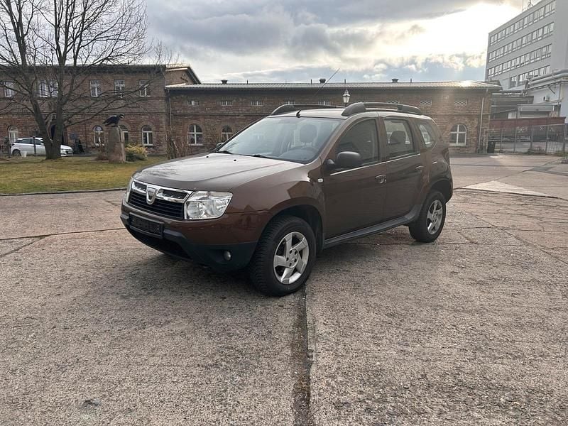 Braun Gebraucht 2011 Dacia Duster SUV | 5.500 € (Fairer Preis) - Bild 1/4