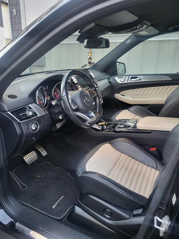 Gebraucht Mercedes GLE350 258 PS (189 kW) 2016 Schwarz SUV