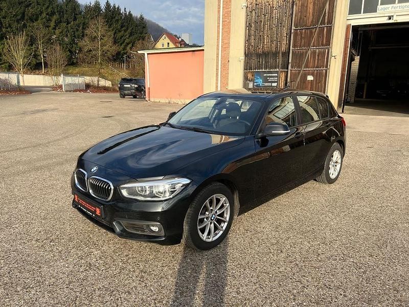Schwarz Gebraucht 2019 BMW 118 Advantage Kleinwagen | 9.990 € (Guter Preis) - Bild 1/4