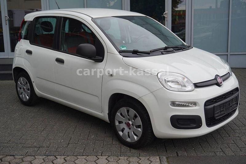 Weiß Gebraucht 2015 Fiat Panda Pop Kleinwagen | 5.990 € (Fairer Preis) - Bild 1/4