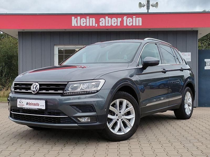 Grau Gebraucht 2018 VW Tiguan Highline SUV | 24.950 € (Fairer Preis) - Bild 1/4