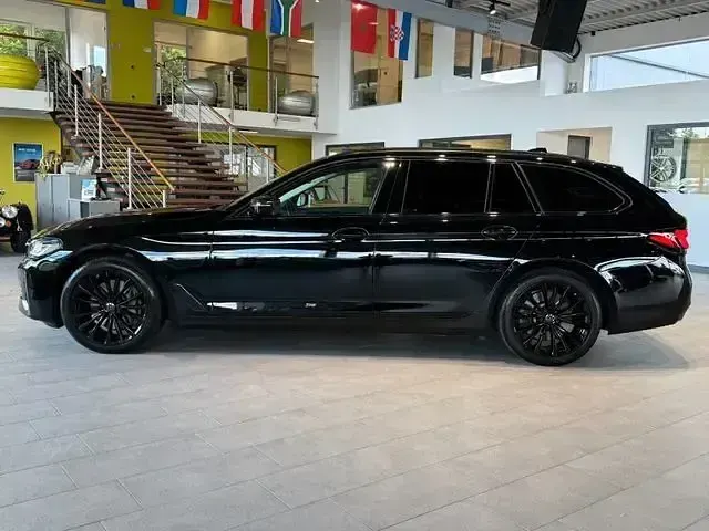 Gebraucht BMW 540 Sport Line 340 PS (250 kW) 2020 Schwarz Kombi