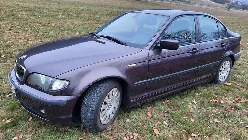 Violett Gebraucht 2001 BMW 320 Performance Limousine | 999 € (Superpreis) - Bild 1/4