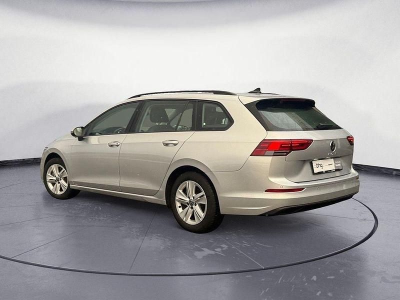 Gebraucht VW Golf VIII Life 116 PS (85 kW) 2022 Silber Kombi