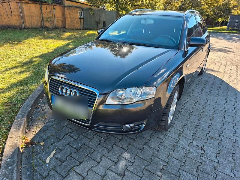 Grau Gebraucht 2007 Audi A4 Business Kombi | 5.000 € (Etwas zu teuer) - Bild 1/4
