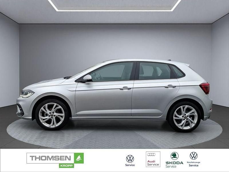 Gebraucht VW Polo Style 95 PS (69 kW) 2023 Silber Limousine