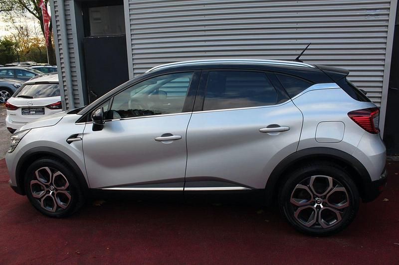 Gebraucht Renault Captur Intens 158 PS (116 kW) 2022 Silber SUV