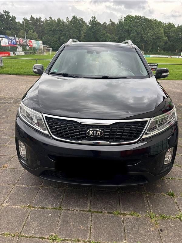 Schwarz Gebraucht 2012 Kia Sorento Spirit SUV | 9.300 € (Fairer Preis) - Bild 1/4
