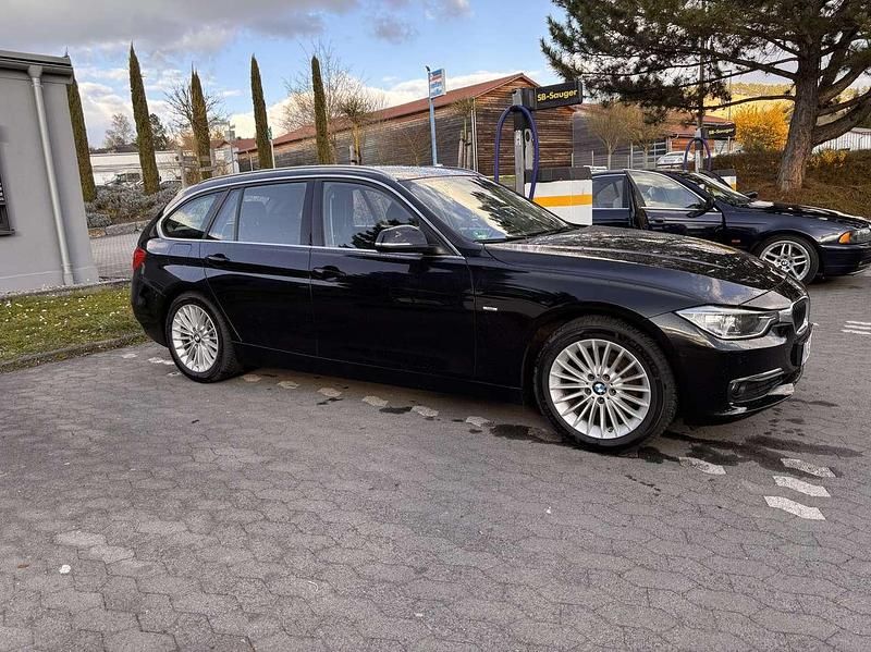 Gebraucht BMW 320 Luxury Line 184 PS (135 kW) 2015 Kombi