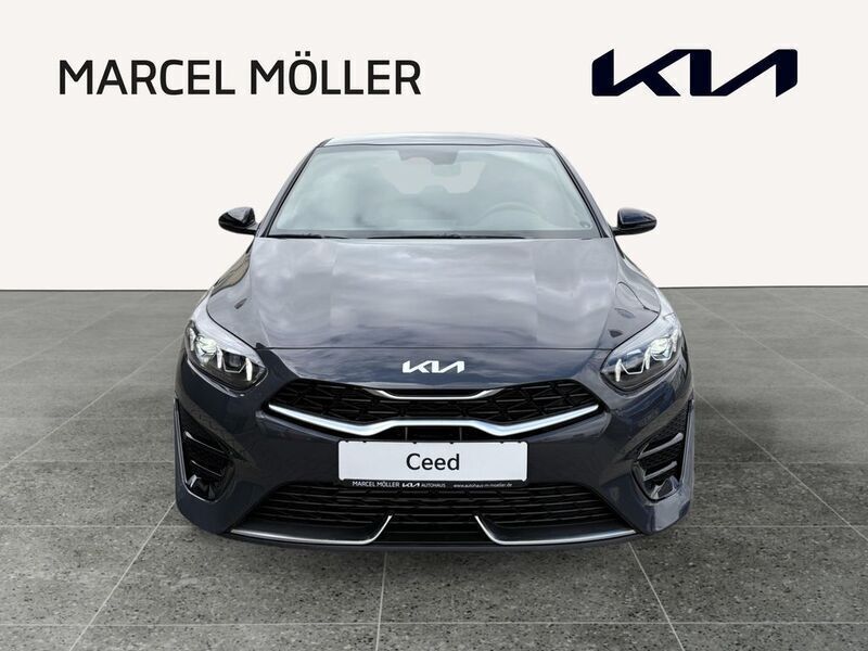 Gebraucht Kia Ceed GT-Line 140 PS (102 kW) 2024 Grau Kleinwagen