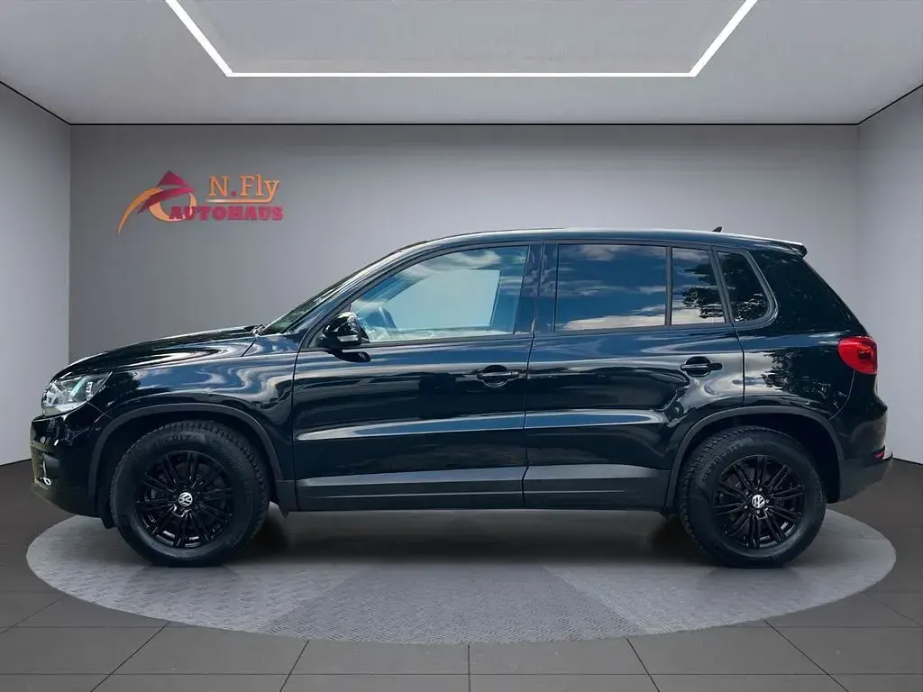 Gebraucht VW Tiguan Trendline 160 PS (117 kW) 2014 Schwarz SUV