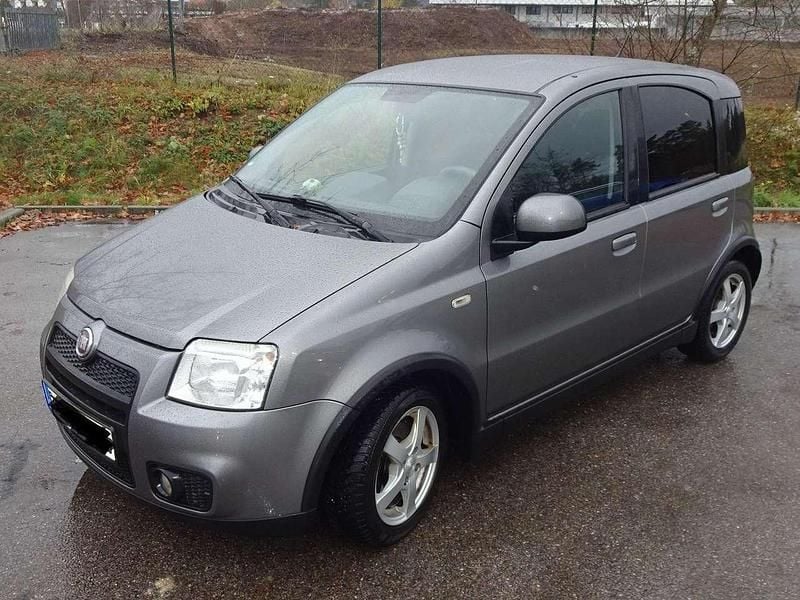 Silber Gebraucht 2010 Fiat Panda Kombi | 2.900 € (Fairer Preis) - Bild 1/4