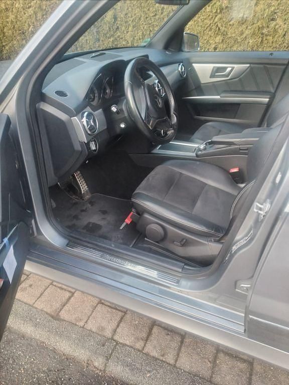 Gebraucht Mercedes GLK350 265 PS (194 kW) 2015 Grau SUV