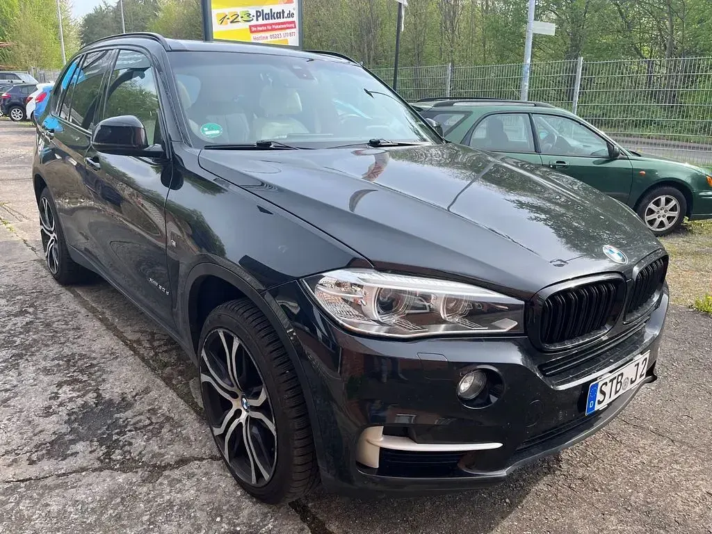Gebraucht BMW X5 Performance 258 PS (189 kW) 2015 Schwarz SUV