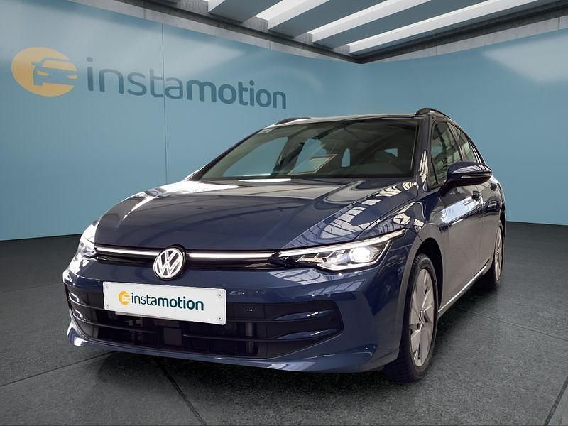 Blau Gebraucht 2024 VW Golf VIII Kombi | 24.649 € (Guter Preis) - Bild 1/4