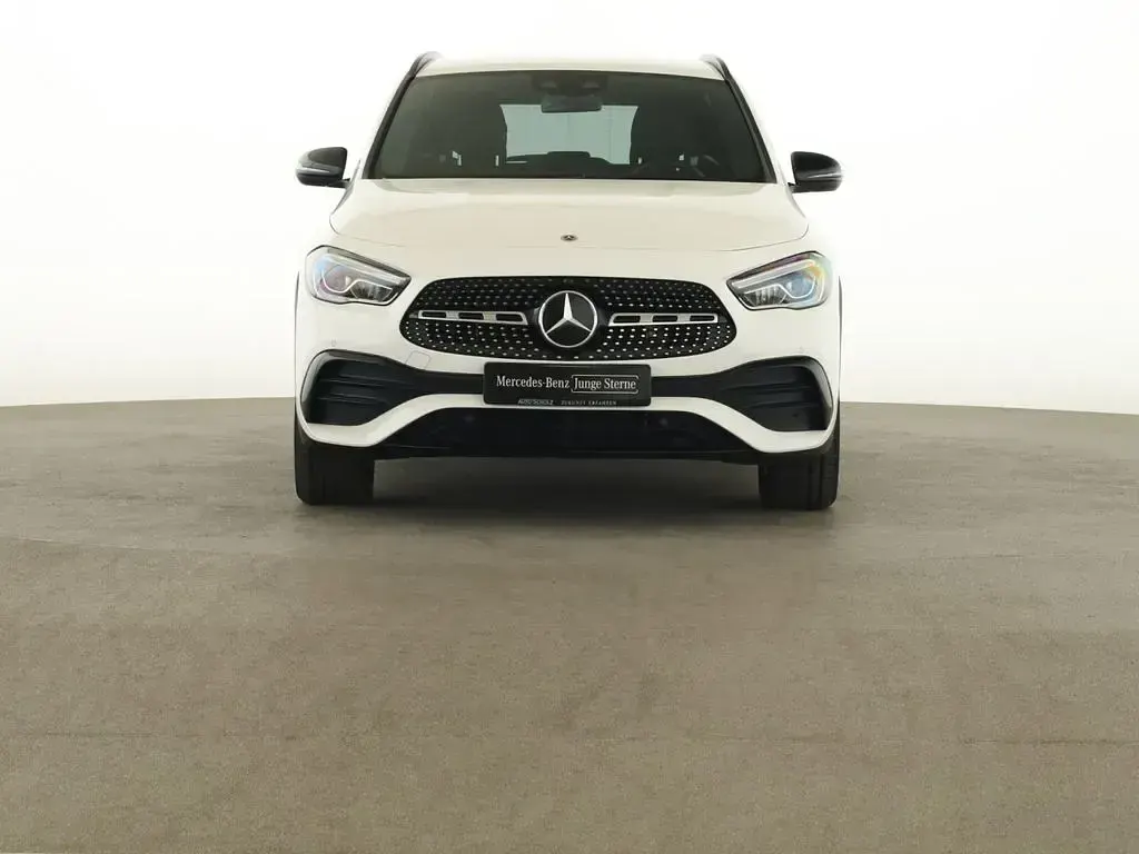 Gebraucht Mercedes GLA250 AMG 160 PS (117 kW) 2022 Weiß SUV