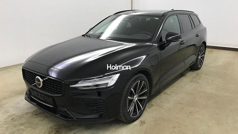 Gebraucht Volvo V60 Plus 349 PS (256 kW) 2022 Schwarz Kombi