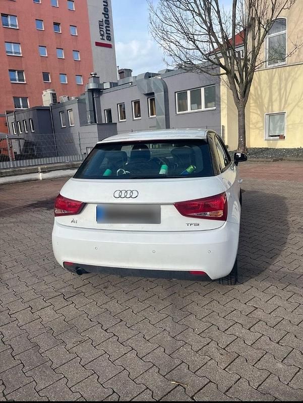 Second-hand Audi A1 Design 86 CP (63 kW) 2012 Alb Hatchback