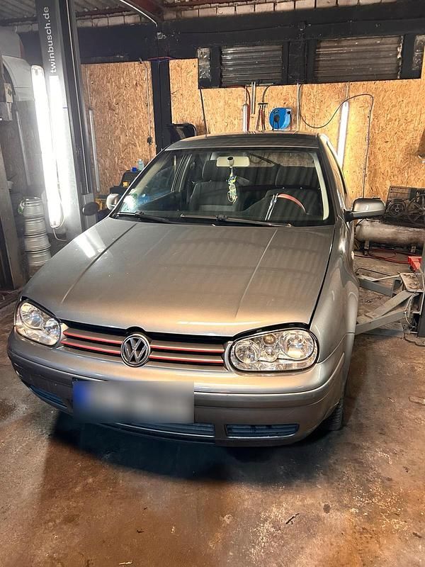Gebraucht VW Golf IV 75 PS (55 kW) 2003 Grau Kleinwagen