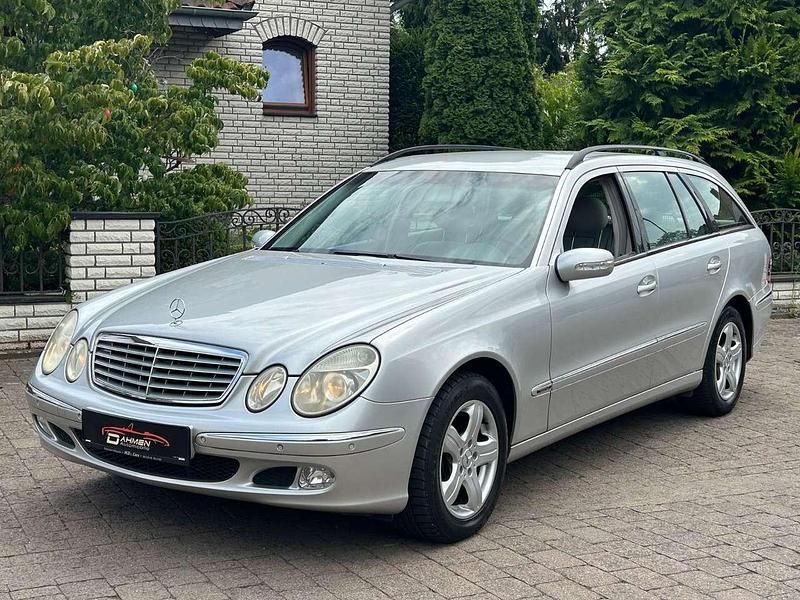Silber Gebraucht 2003 Mercedes E200 Kombi | 5.500 € (Fairer Preis) - Bild 1/4