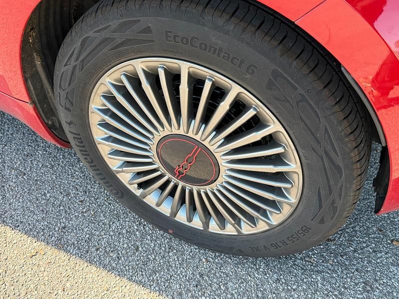 Gebraucht Fiat 500e Red 86 kW (118 PS) 2022 Rot Cabrio