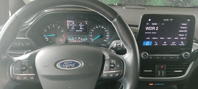 Gebraucht Ford Fiesta Cool & Connect 101 PS (74 kW) 2017 Silber Kleinwagen