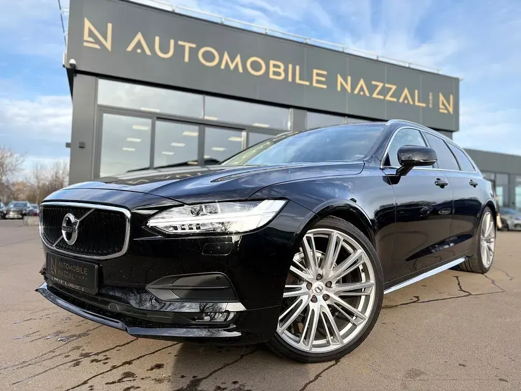 Gebraucht Volvo V90 Momentum 190 PS (139 kW) 2018 Schwarz Kombi