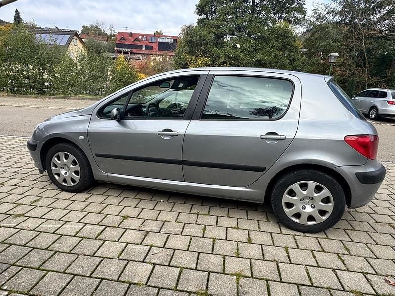 Gebraucht Peugeot 307 109 PS (80 kW) 2004 Silber Kleinwagen