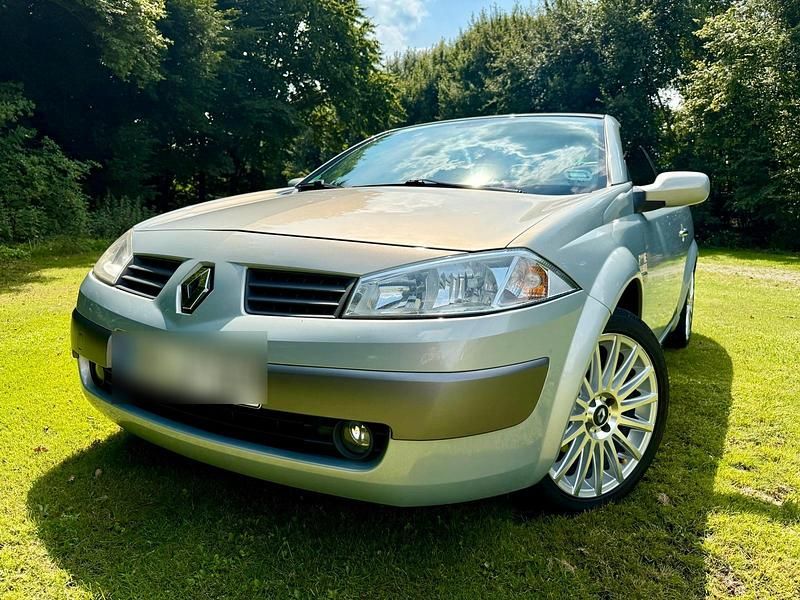 Gebraucht Renault Mégane Cabriolet 112 PS (82 kW) 2004 Silber Cabrio