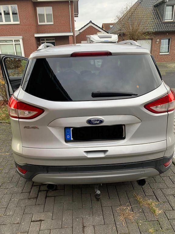 Gebraucht Ford Kuga Titanium 150 PS (110 kW) 2014 Silber SUV