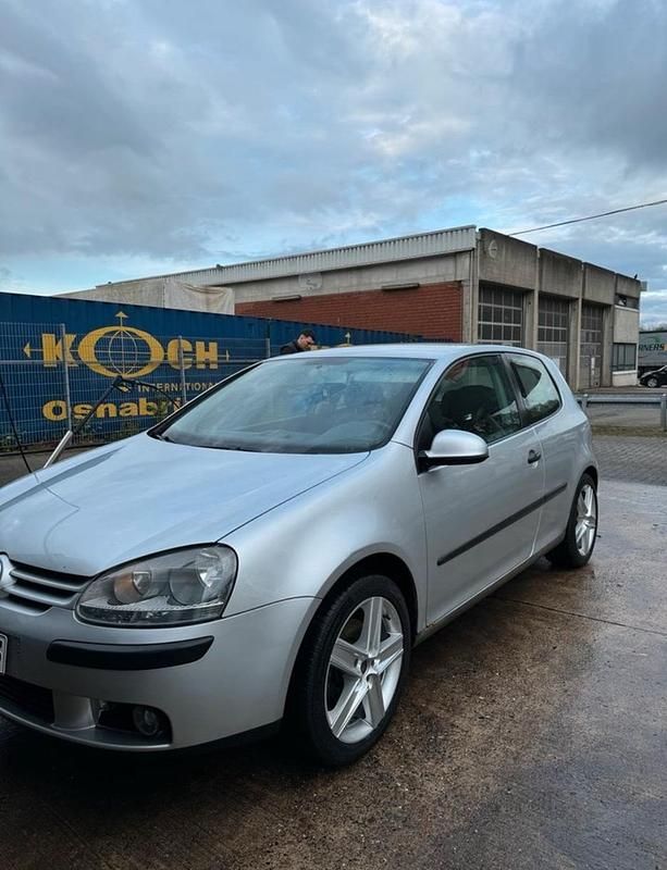 Gebraucht VW Golf 75 PS (55 kW) 2003 Silber Coupé