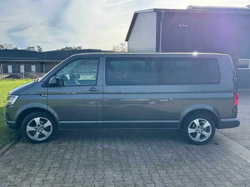 Gebraucht VW T6 150 PS (110 kW) 2015 Grau Van