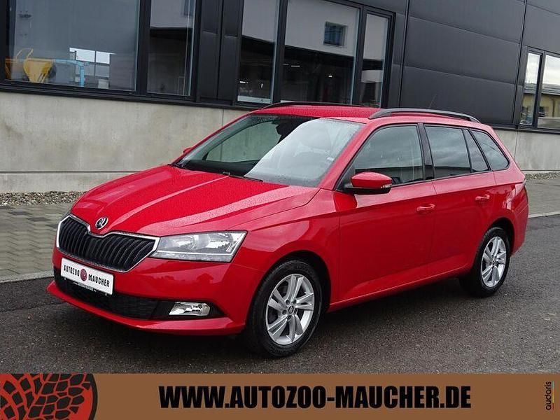 Rot Gebraucht 2023 Skoda Fabia Ambition Kleinwagen | 18.990 € (Etwas zu teuer) - Bild 1/4