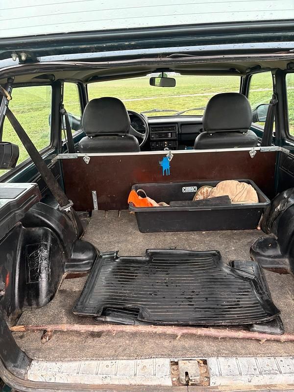 Second-hand Lada niva 81 CP (59 kW) 2010 Verde SUV