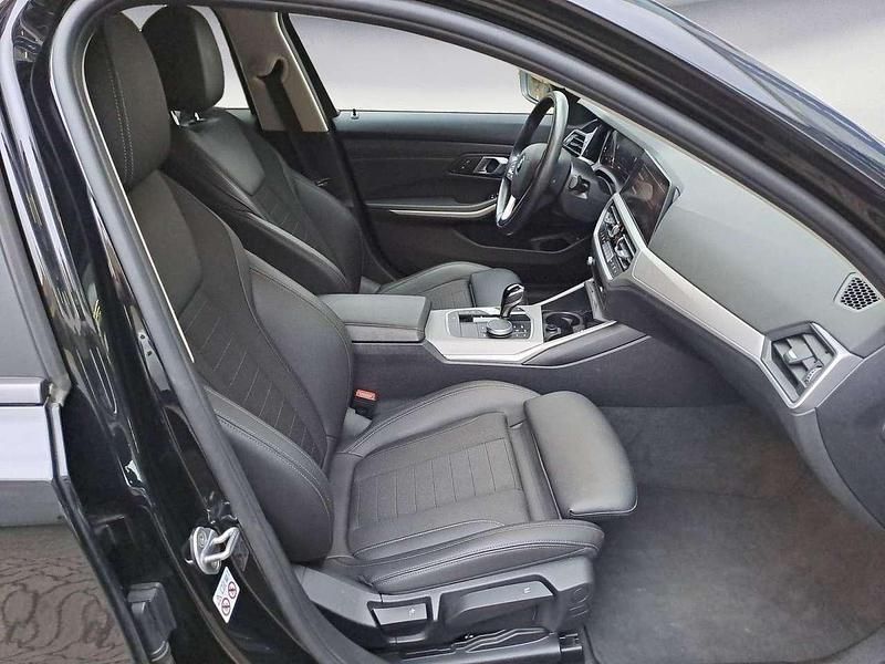 Gebraucht BMW 320 Advantage 190 PS (139 kW) 2022 Schwarz Kombi
