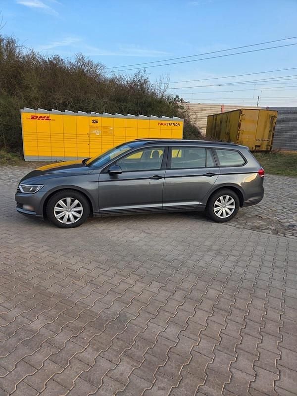 Gebraucht VW Passat 150 PS (110 kW) 2015 Silber Kombi
