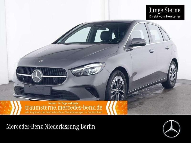 Grau Gebraucht 2024 Mercedes B200 Advanced Van / Kleinbus | 30.990 € (Fairer Preis) - Bild 1/3