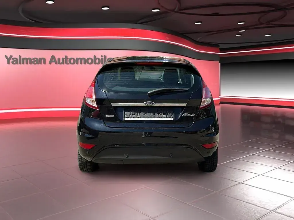 Gebraucht Ford Fiesta Titanium 101 PS (74 kW) 2013 Schwarz Limousine