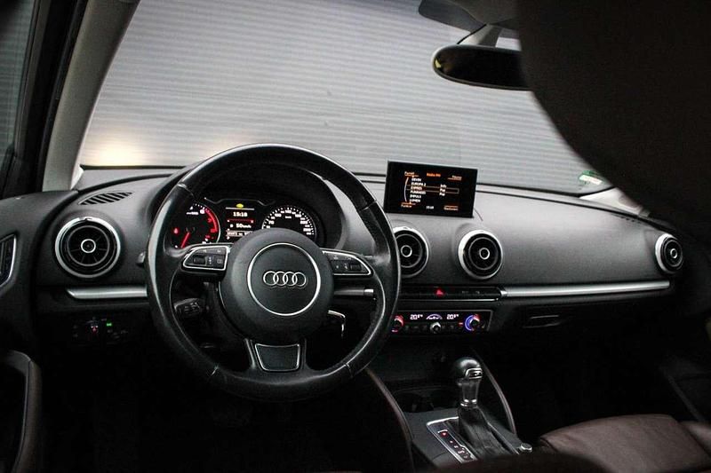 Gebraucht Audi A3 Attraction 110 PS (80 kW) 2015 Kombi