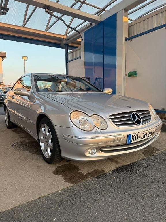 Gebraucht Mercedes CLK320 Elegance 218 PS (160 kW) 2004 Silber Coupé