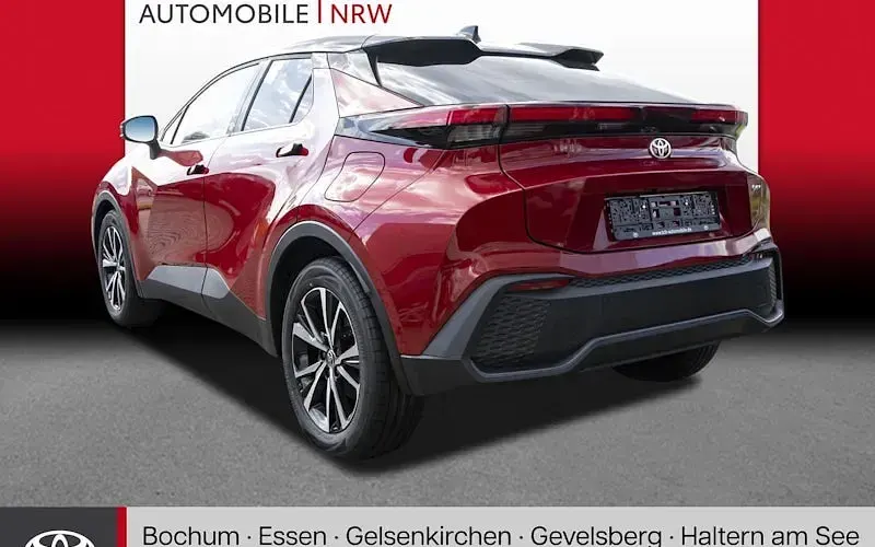 Neu Toyota C-HR 140 PS (102 kW) 2025 Rot SUV