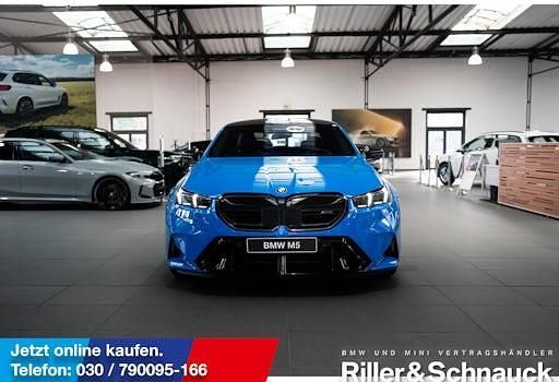 Neu BMW M5 727 PS (534 kW) 2025 Blau Limousine