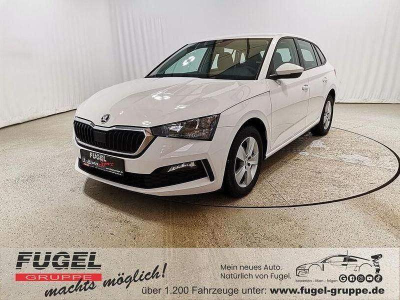 Gebraucht Skoda Scala Cool Plus 95 PS (69 kW) 2021 Candyweiss Kleinwagen