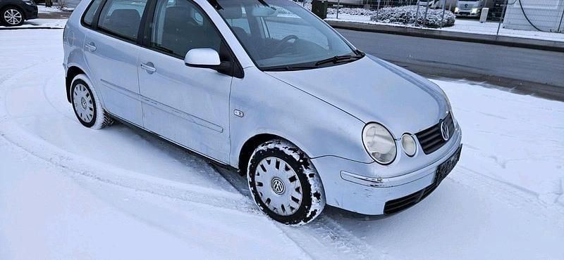 Gebraucht VW Polo 75 PS (55 kW) 2004 Silber Kleinwagen