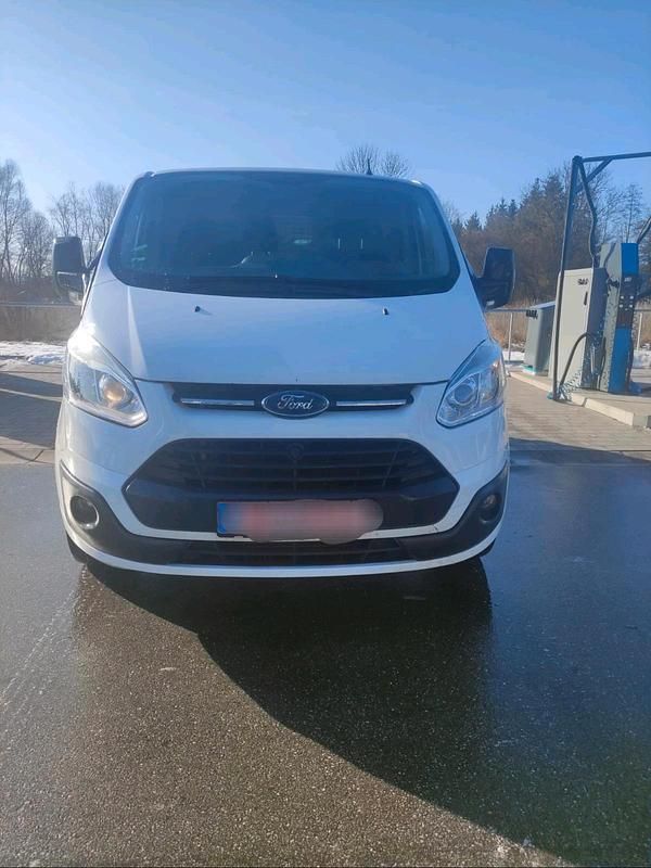 Weiß Gebraucht 2016 Ford Transit Custom Van / Kleinbus | 5.799 € (Superpreis) - Bild 1/4
