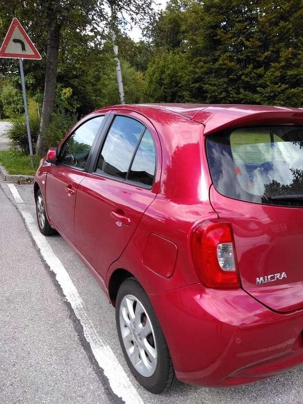 Gebraucht Nissan Micra S 98 PS (72 kW) 2015 Rot Limousine