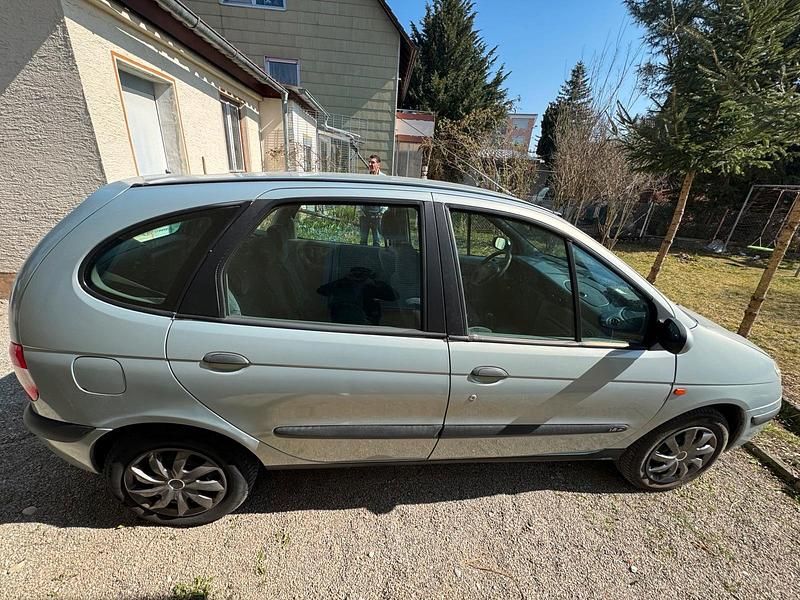 Gebraucht Renault Scénic 85 PS (62 kW) 2000 Grau Van / Kleinbus